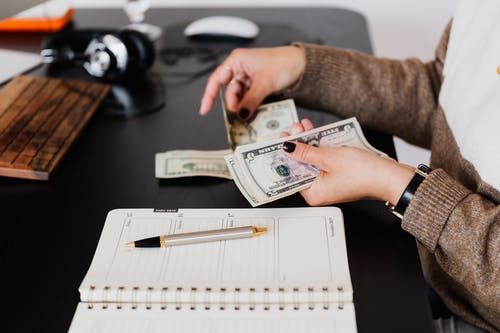 Finding the Right Bookkeeping Help for a Small Business