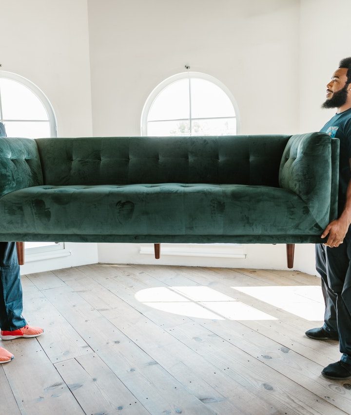 HOW PACKERS AND MOVERS SAFEGUARD WOODEN FURNITURE DURING RELOCATIONS?