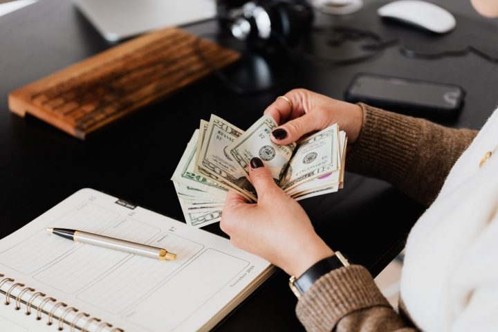 A Few Quick Tips To Help You Find The Best Online Accountant Company